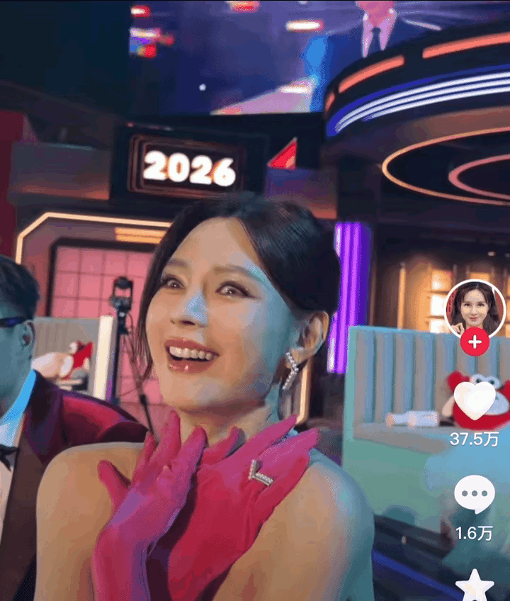 沈梦辰最近这波操作，是真让人看迷糊了。
 
明明在湖南台混了这么多年，从新人熬成