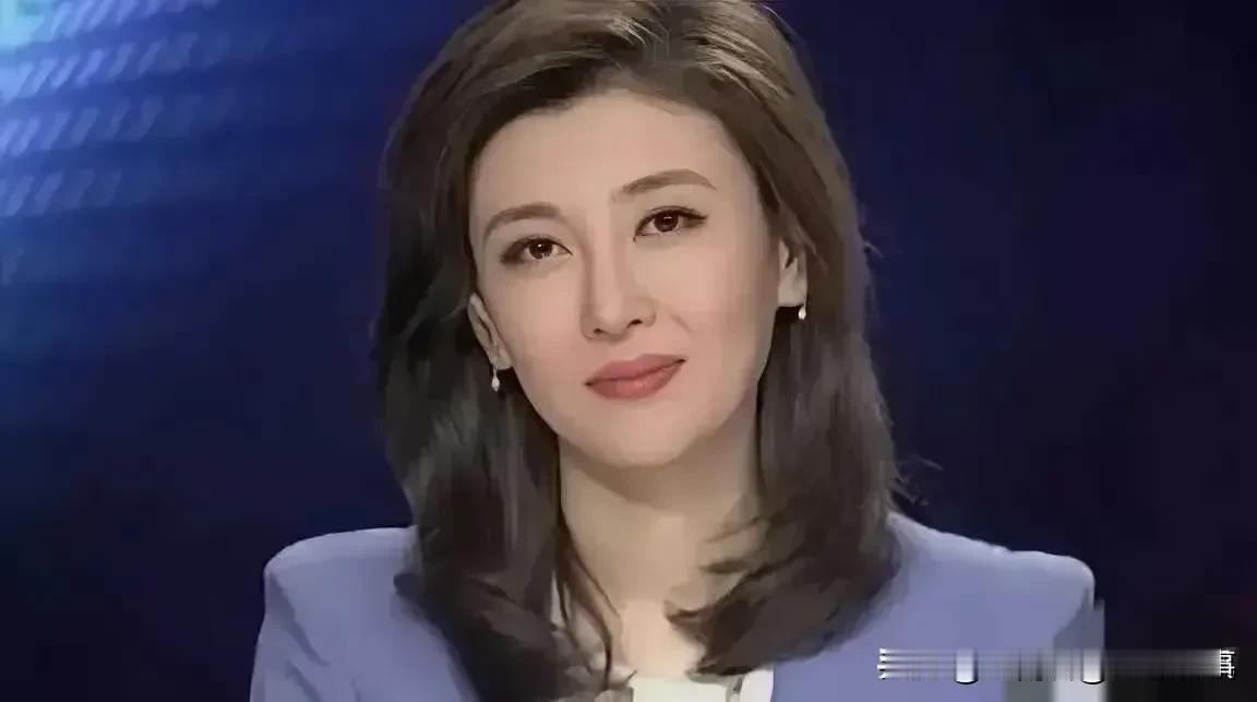 《海峡两岸》节目唯一的看点就是主持人李红了，落落大方，举止端庄优雅，典型的东方古