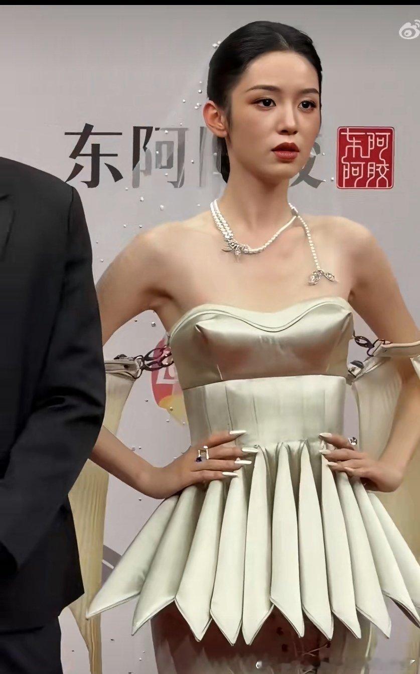 一直知道不紧致平滑但居然能这么不平滑 