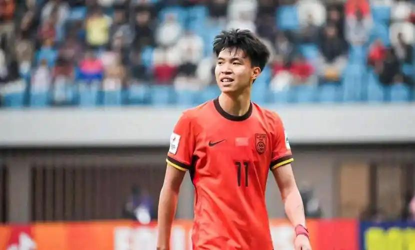 最近这俩小孩是真的火！我先总结下——苗润东这小伙子真有两下子，“徐州姆巴佩”“中