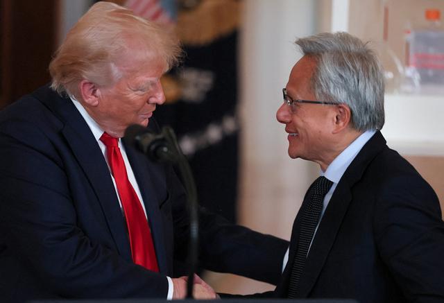 特朗普刚签中美休战令，大批官员考虑辞职，美富商：一个时代告终。谷歌前CEO埃里克