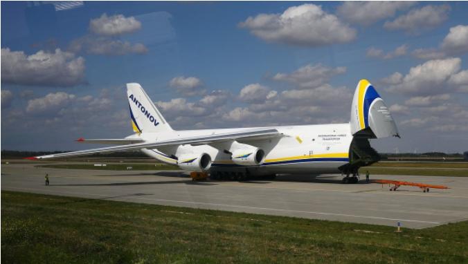 俄罗斯打击了波尔塔瓦州米尔哥罗德机场，袭击目标是一架刚降落、载有武器的乌军运输机