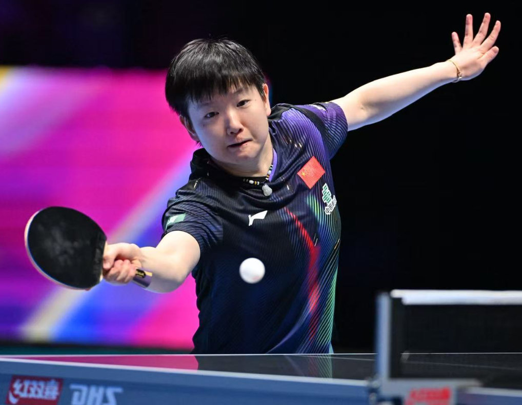 孙颖莎世界杯三连冠 没有悬念！孙颖莎再捧世界杯澳门世界杯决赛，孙颖莎4比1战胜同