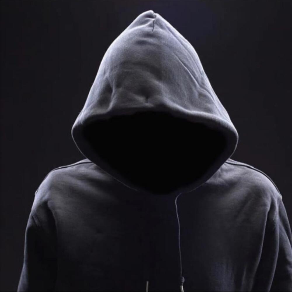 比特币的创始人“中本聪”，掌握着110万个比特币，按每个币10万美元计算，他的财