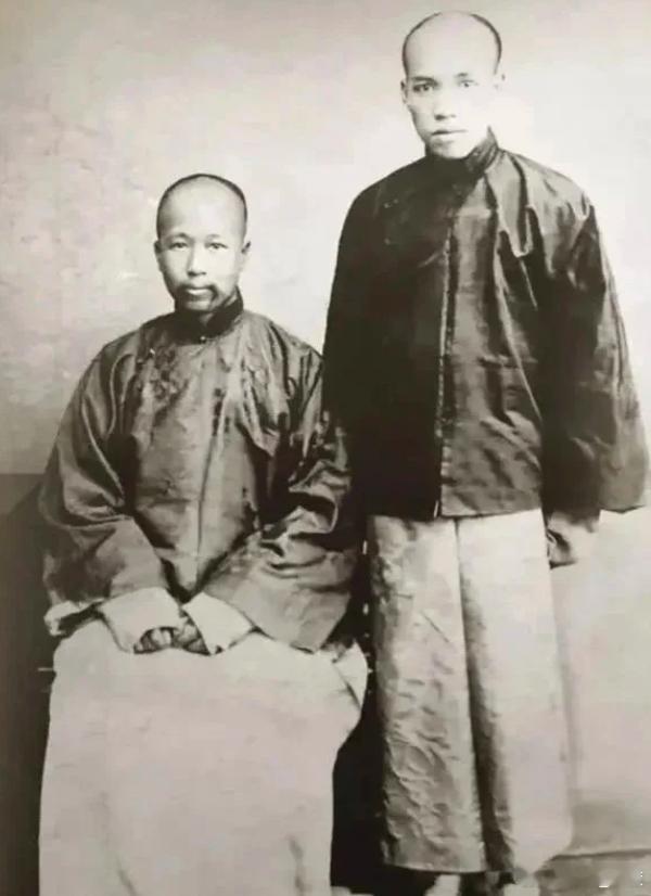 1898年夏夜，北京菜市口飘着血腥味。41岁的康有为剪掉辫子，在夜色中登上英国邮