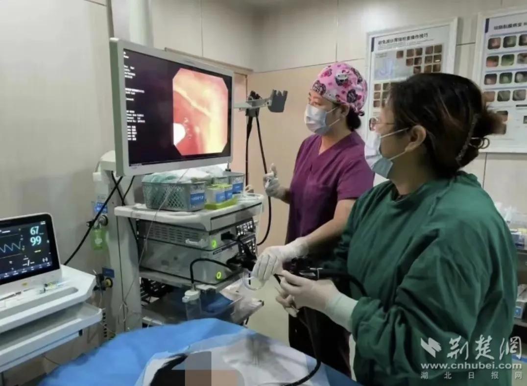 在北京没医保真是看不起病啊

今天中午我在女儿家为全家人用空气炸锅烤了一条丹江口