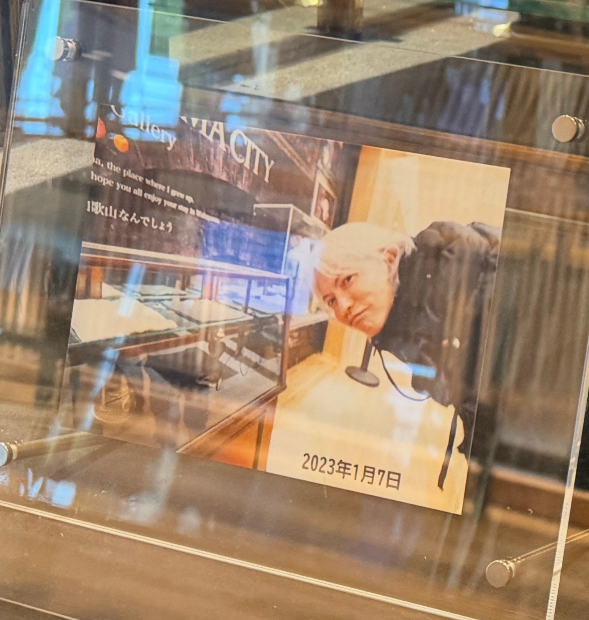 说起来我真的很喜欢和歌山贴出来的这张海德就非常他。很代表我心中的某一面的他 