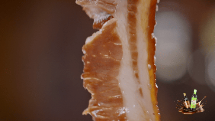 雕梅扣肉是大理人指尖上的传承大理小伙返乡只为守住家族菜《一城一味5》记录大理六代
