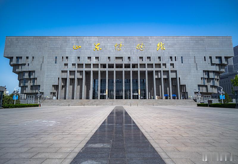 如果用一个词形容山东省，我觉得是“踏实”。这种踏实，不只是人，也体现在这片土地的