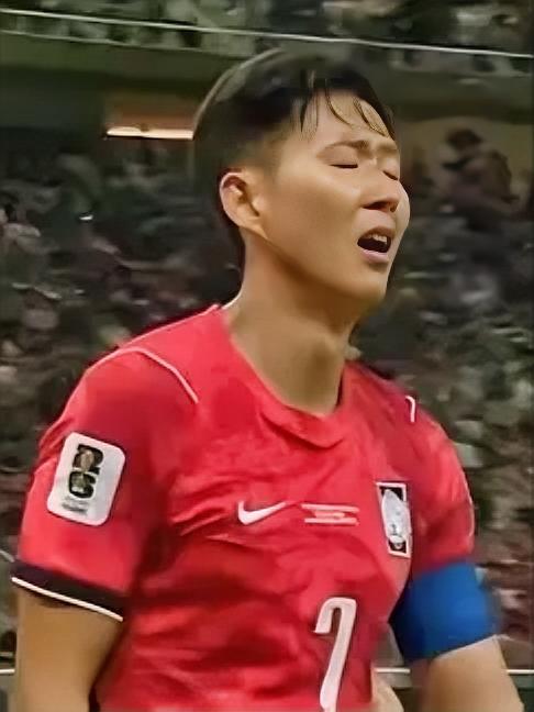 世界杯首日五大失望之星

1、亚亚.西索尔， 评分4分（满分10分），南非队13