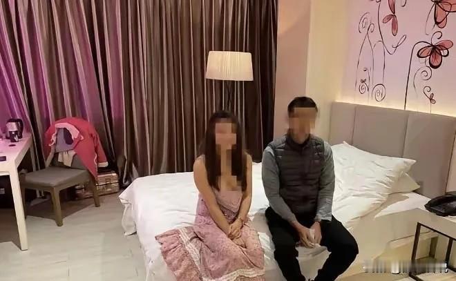 对于女人来说，出轨和嫖娼哪个更不值得原谅？

刷到一个新闻，一位中科院博士嫖娼被