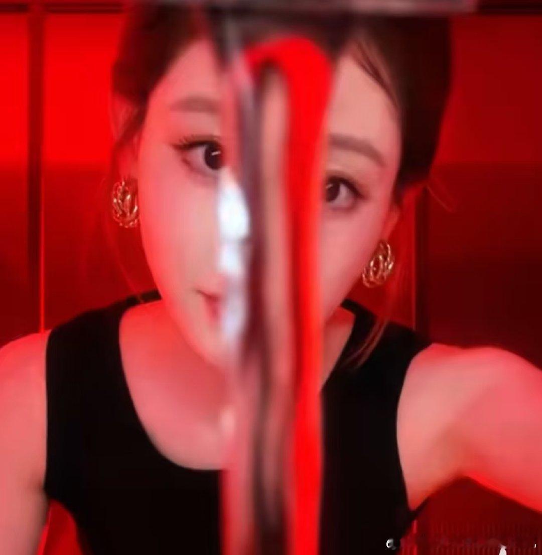 祝绪丹水龙头变装祝绪丹拍了水龙头变装祝绪丹 一问三不知 这一变装，直接把我圈粉了