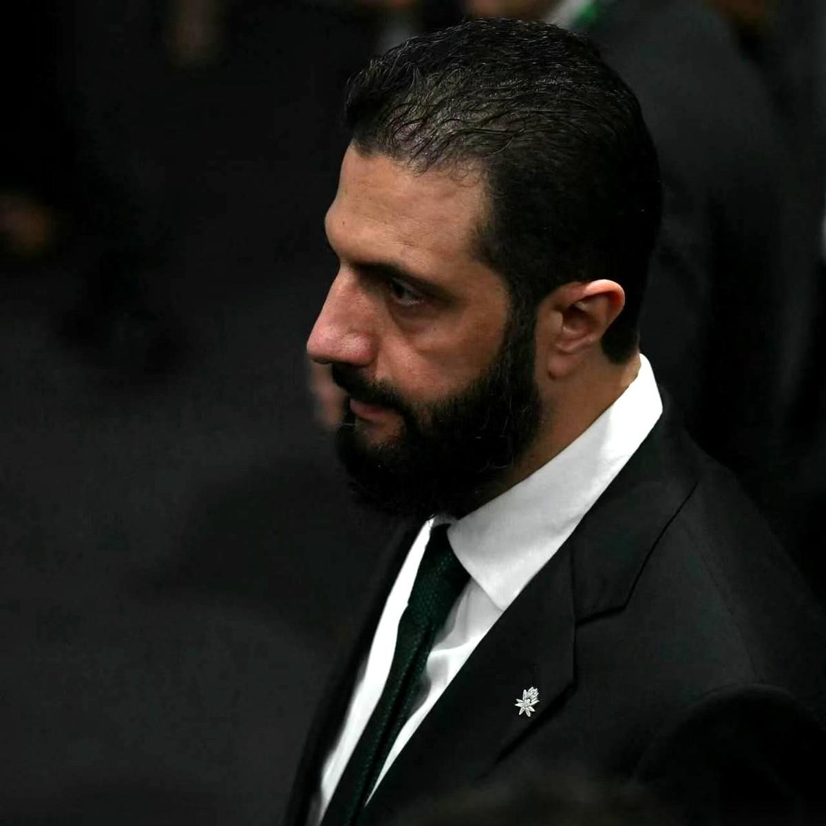 今天算是开了眼了。
一个身上挂着基地、IS背景牌子的“前恐怖分子”，居然要被洗白