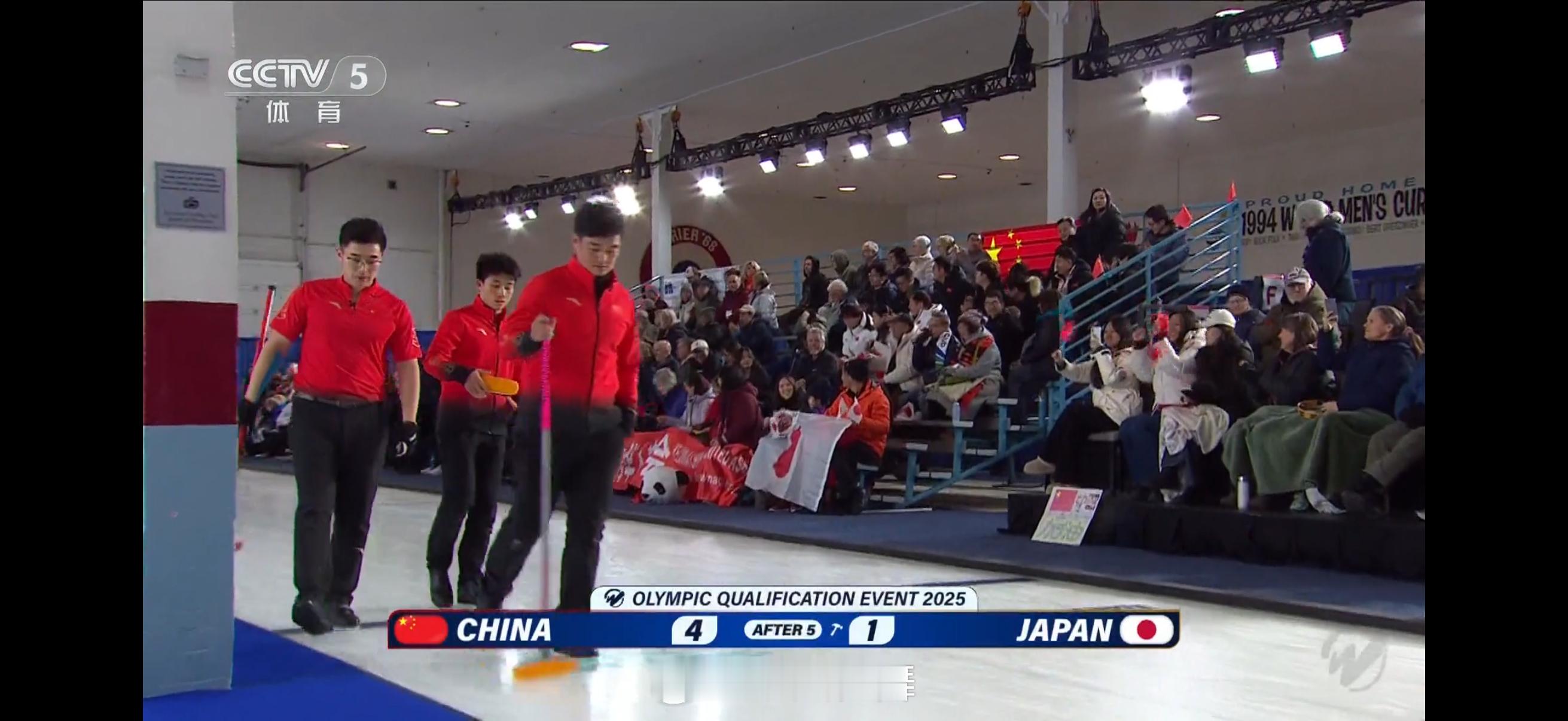 冰壶冬奥落选赛 席位赛第二轮中国队🇨🇳上半场 4-1 领先日本队🇯🇵 