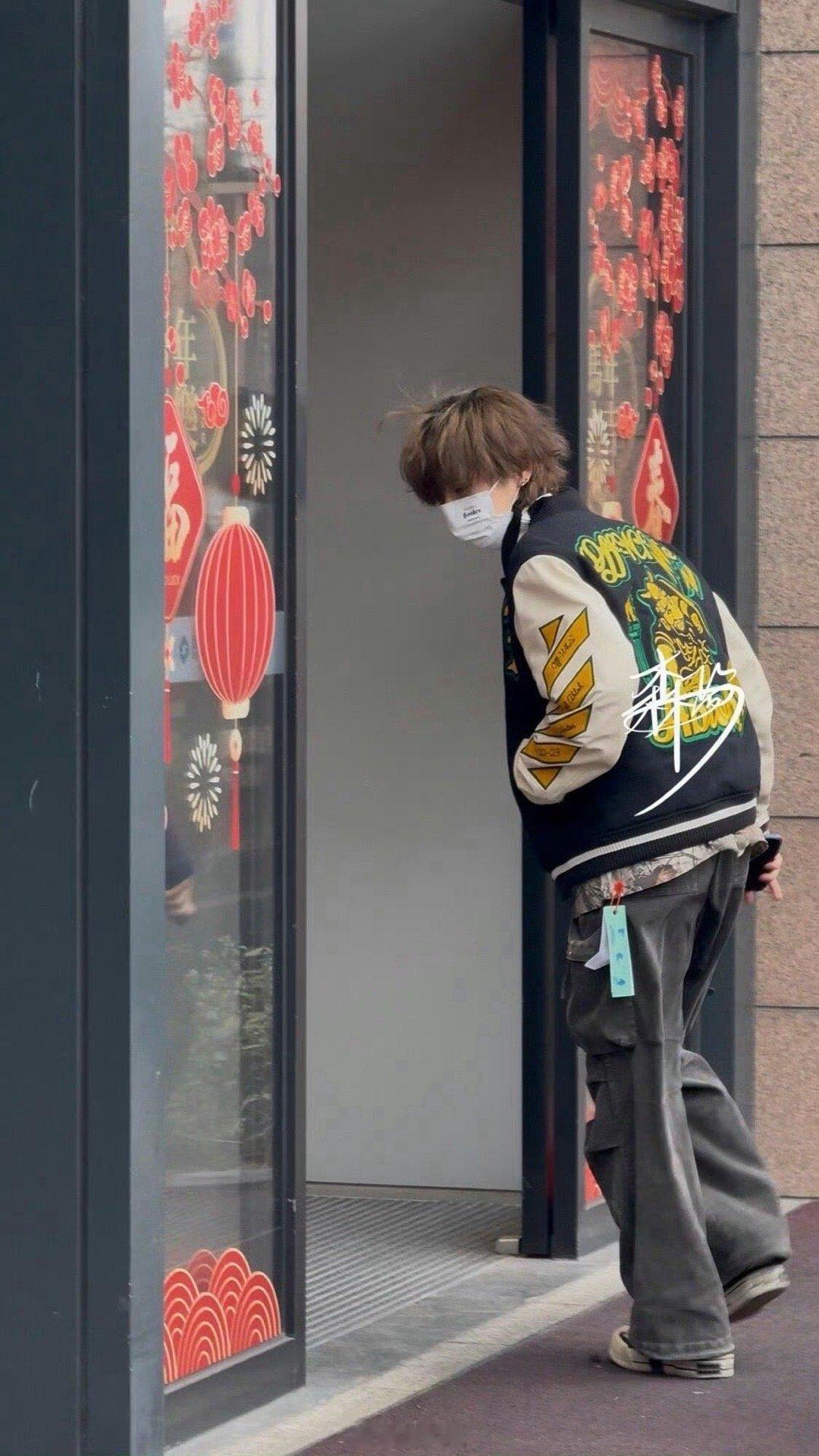 鹿晗回归五哈6录制天惹，是非粉都会激动的跳起来的消息吧！鹿晗回归《五哈6》的录制