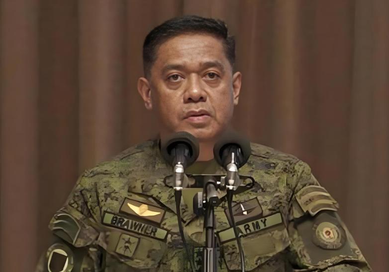 菲律宾武装部队司令布劳纳称，决不允许我方军事化黄岩岛！

但是，我方真开始黄岩岛