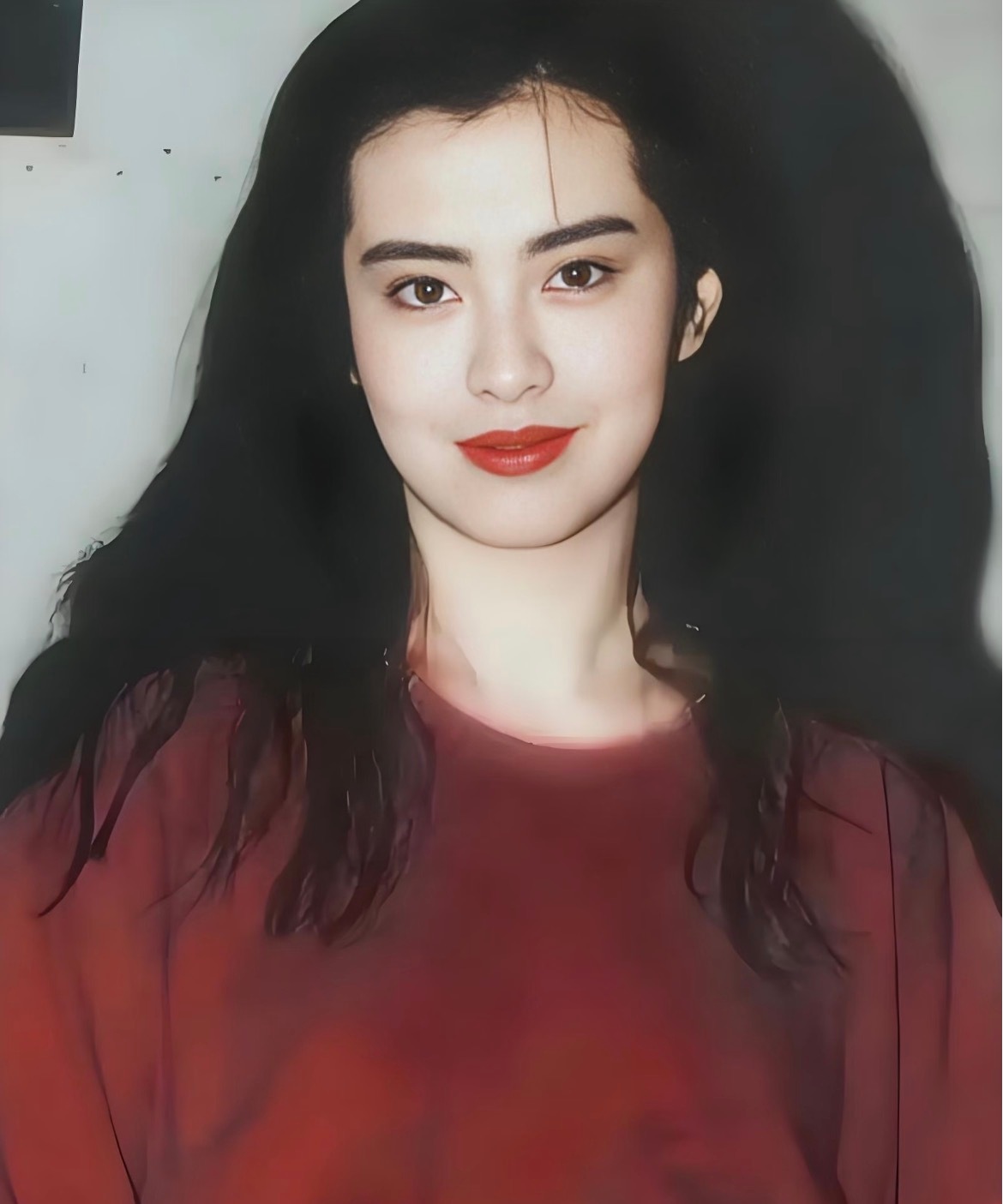 王祖贤 不是装出来的松弛如果是装的松弛那能装一辈子也是很牛了 