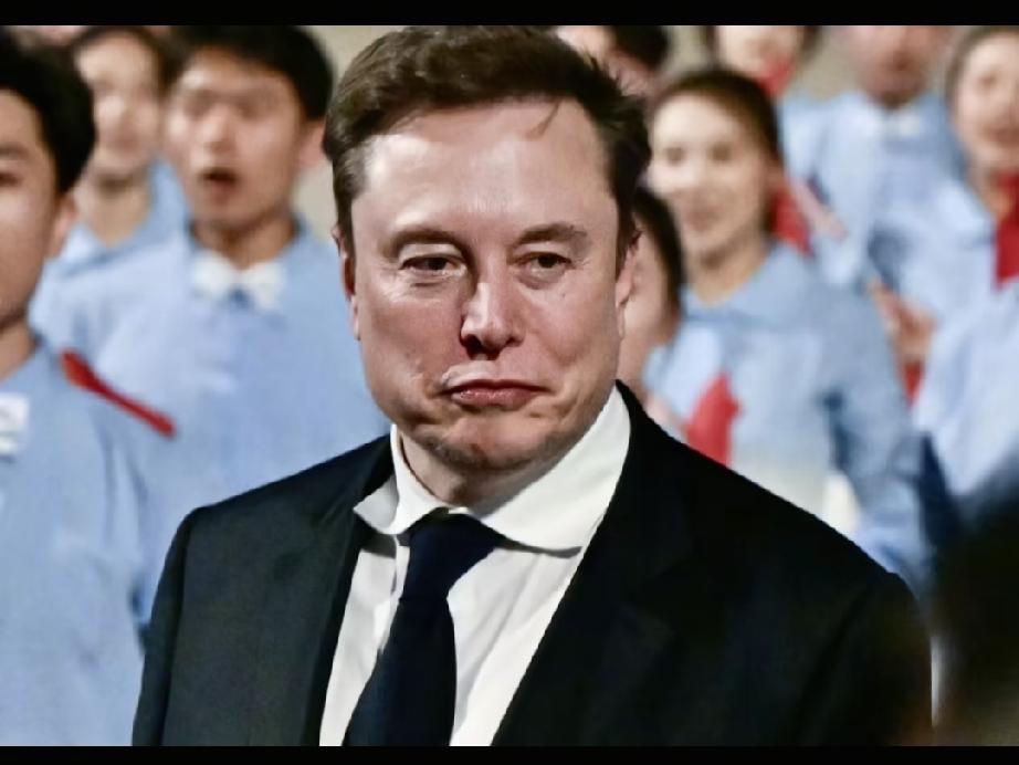 这两人都是外籍移民吧！掌握了美国的最顶尖科技的一部分，好像美国人不太在意他们的外