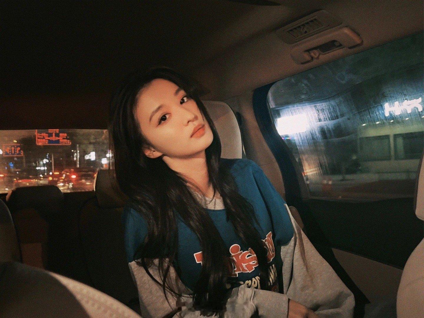 🧢酷女孩 ​​​