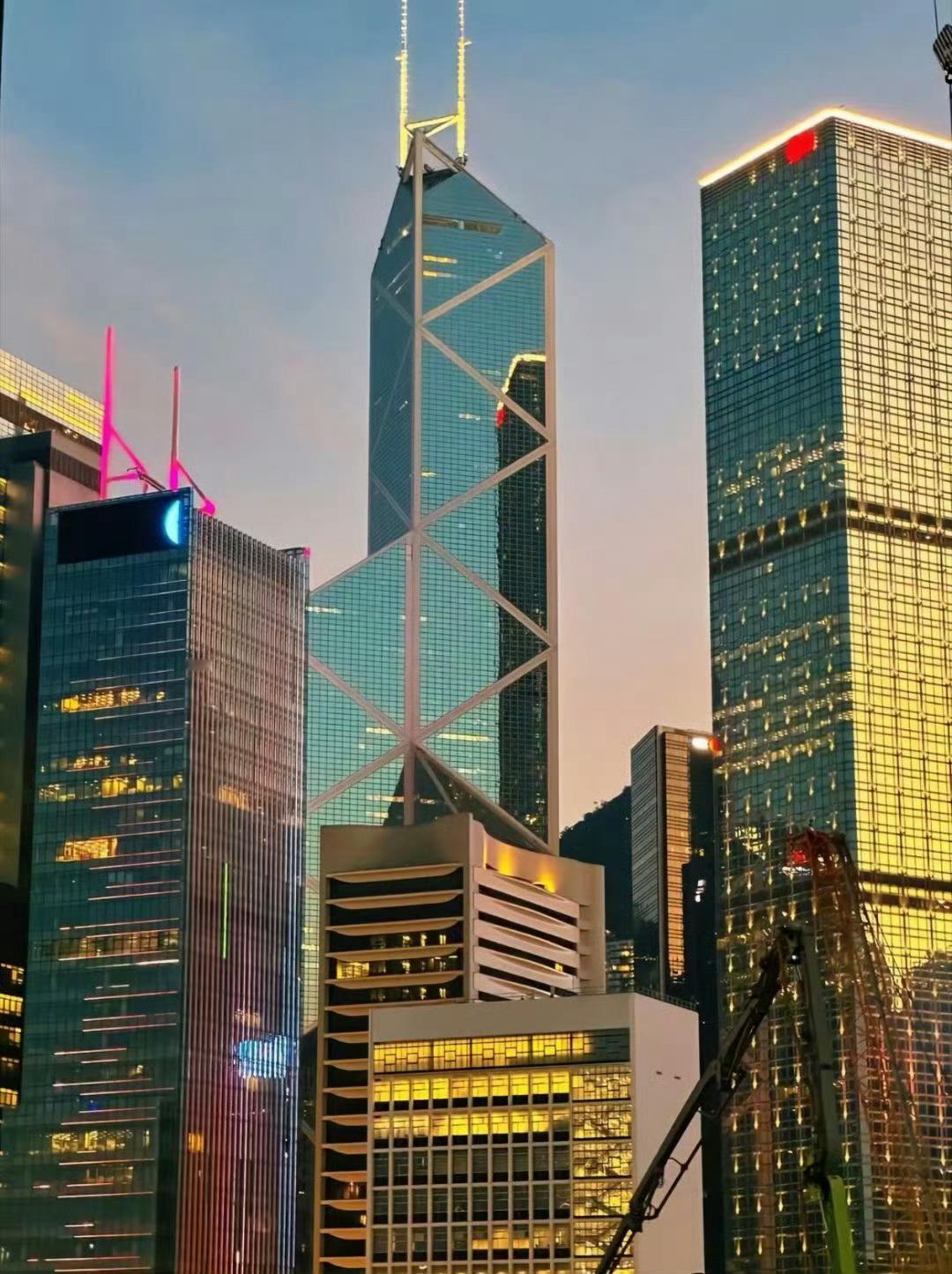 《七子之歌》中的七子分别是澳门、香港、台湾、威海卫、广州湾、九龙、旅大（旅顺﹣大