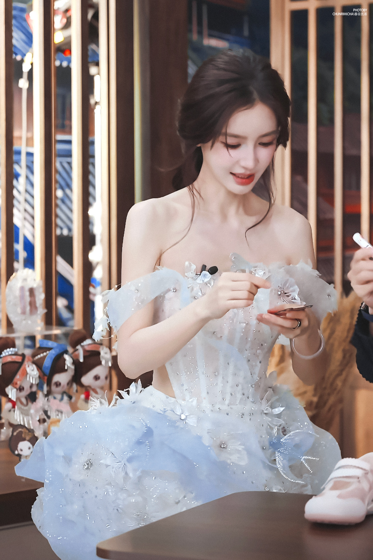 angelababy angelababy “你是我最珍贵的人生限定.” "𝒴