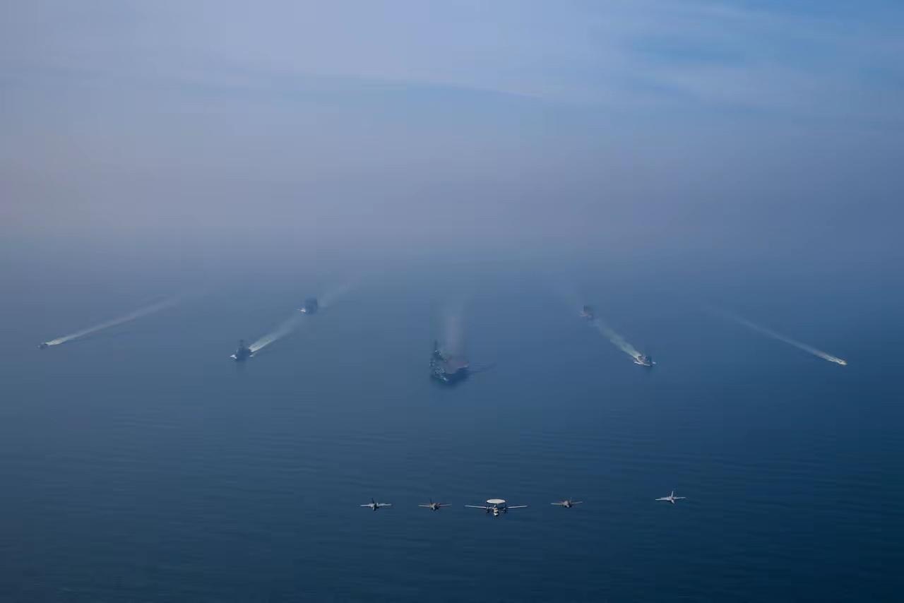 美伊局势愈发紧张。据美国“Axios”新闻网消息，2月27日，特朗普召集高级顾问