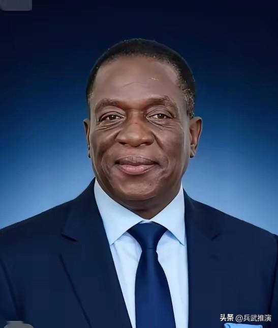 前脚巴拿马不顾中方反对，强行接管了巴拿马港口。
 
接连两件事冲击中企海外利益，