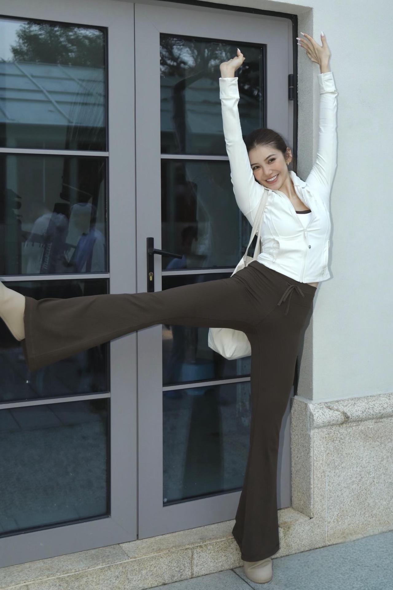 快乐跳跃，活力满满