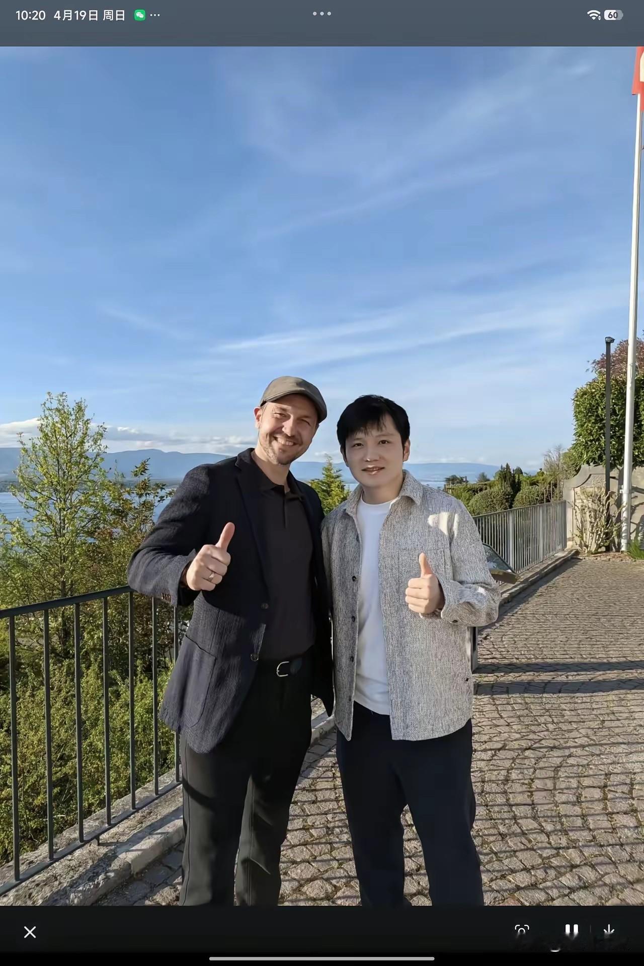 过分！樊振东和波尔发了合影，
就被饭圈攻击了！
理由还是东哥没回来打世乒赛团体赛