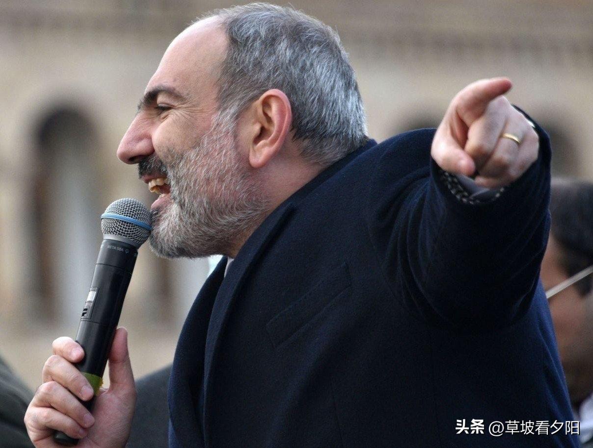 帕什尼扬在议会选举后放出狠话，公开表示将“逐一粉碎”三大政治对手：第二名“强大亚