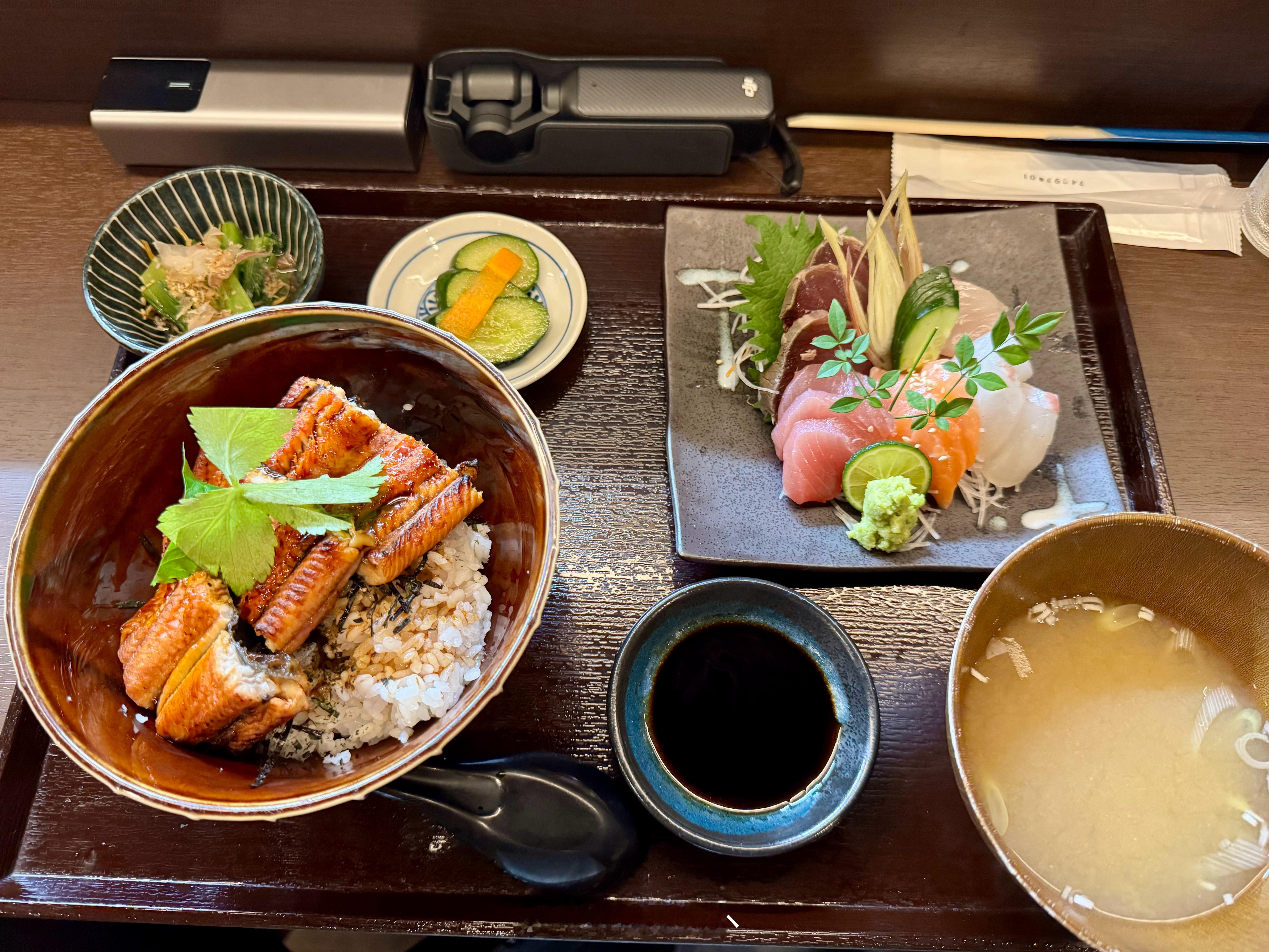 今天这顿鳗鱼饭不错[干饭人][干饭人][干饭人]不愧于谷歌地图评分4.9 ​​​