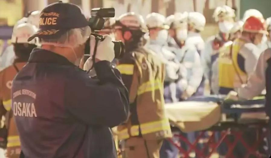 15日凌晨日本大阪中心发生持刀伤人事件。
        日本广播协会15日凌晨