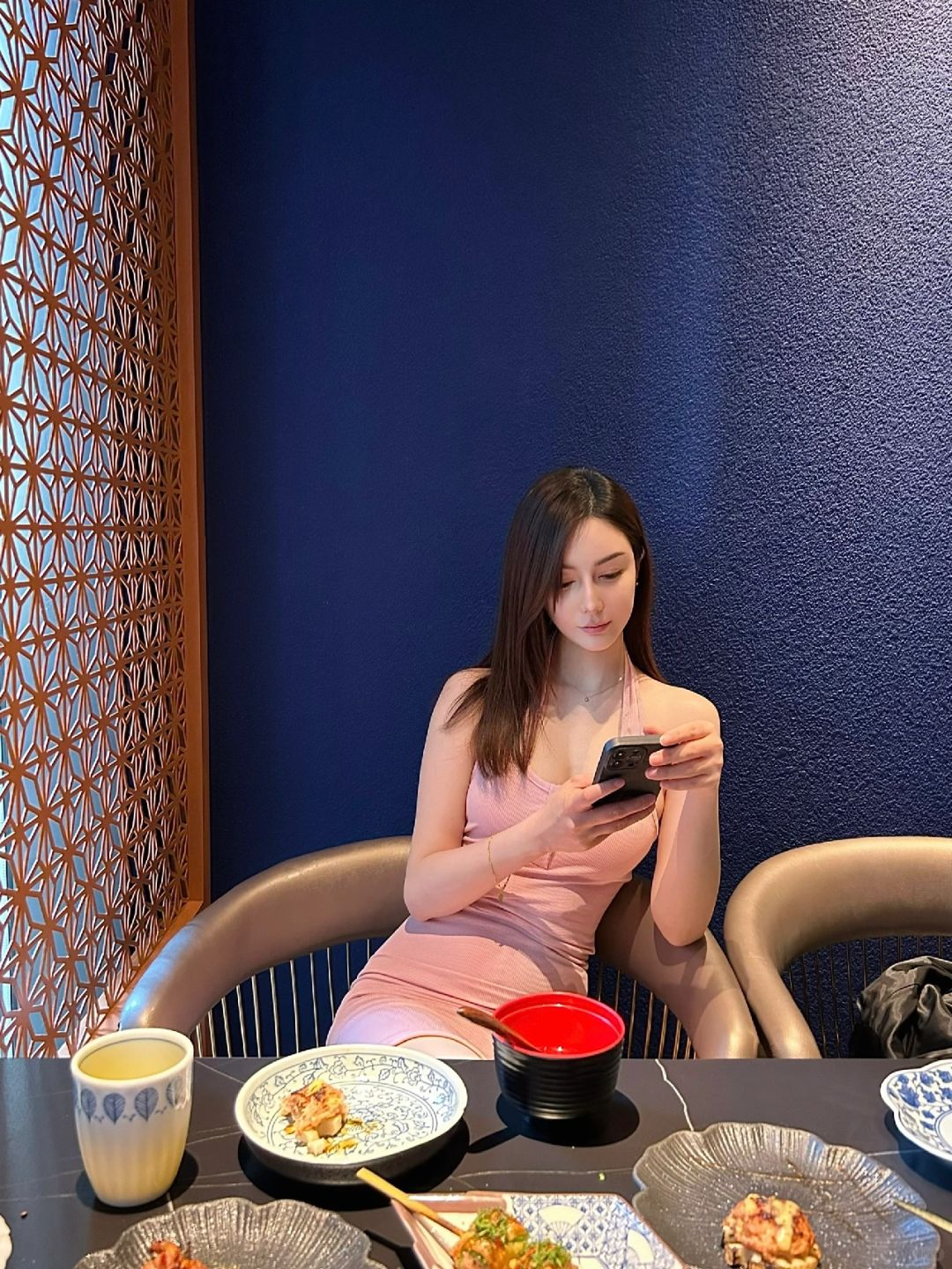 漂亮姐姐请吃饭