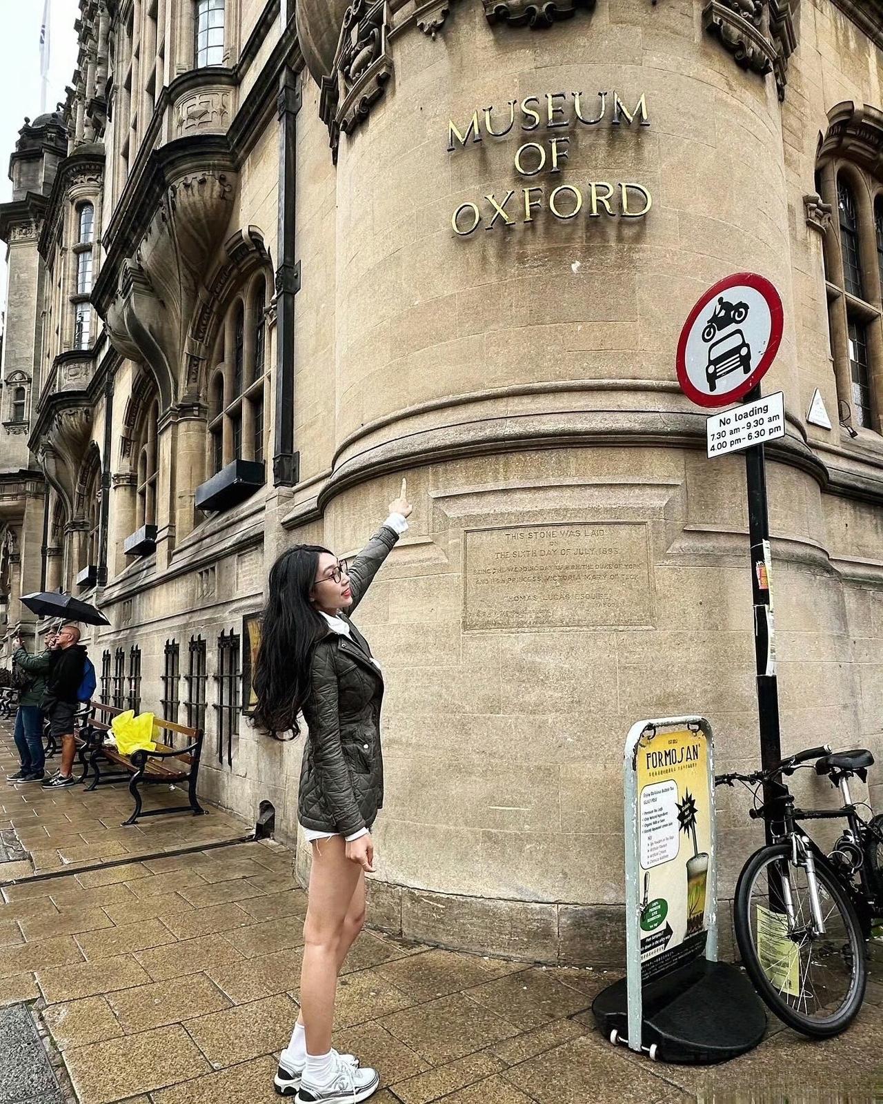 简单的喜欢最长远 平凡的陪伴最心安。
上热门 初心不改逐梦前行 守护初心 美女