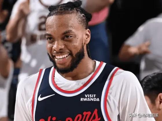 快船赚大了

据美媒体统计，快船球员加兰最近10场比赛场均拿到23.8分7助攻，