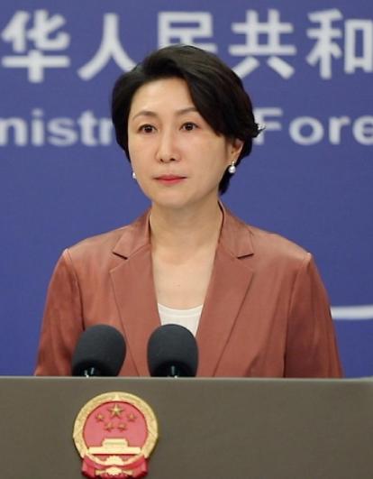 全世界还没反应过来，中国已经把“未来空中能源”搬到了现实中。画面里，一个60米长