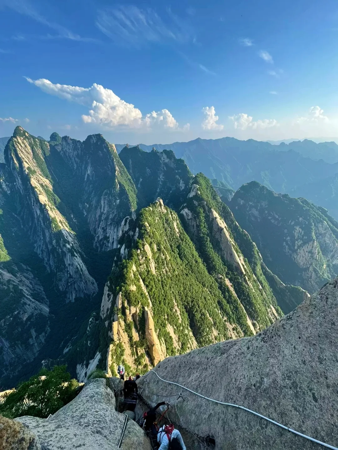 国庆拿捏小小华山，索道上下！