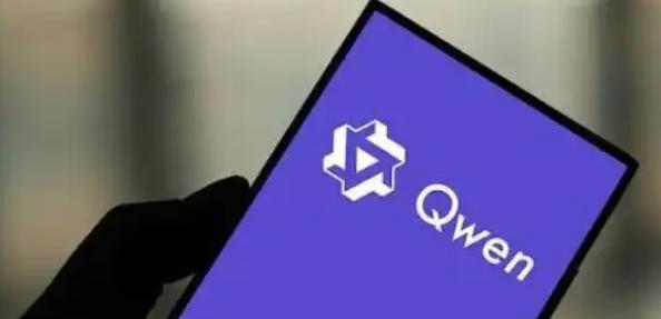 8月26日晚，阿里发布并同步开源千问最新模型 Qwen3.8-Flash。该模型