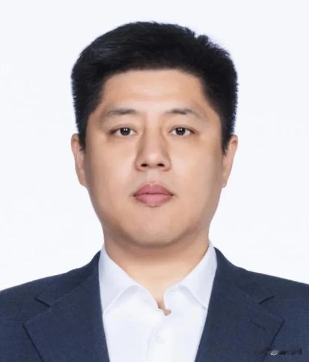 我点评一下潘江今天的用人，你们可以看看我说的对不对。第二节末段，盖伊连续上篮得分