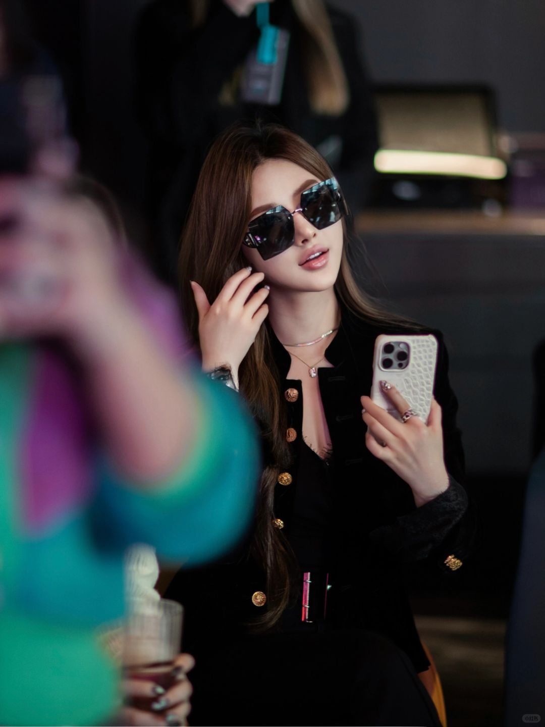 🕶️