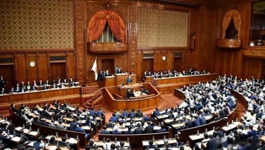 【高市修宪倒打一耙，孙玉良：日本追求的“正常化”就是军国主义化】日本外务省最近突