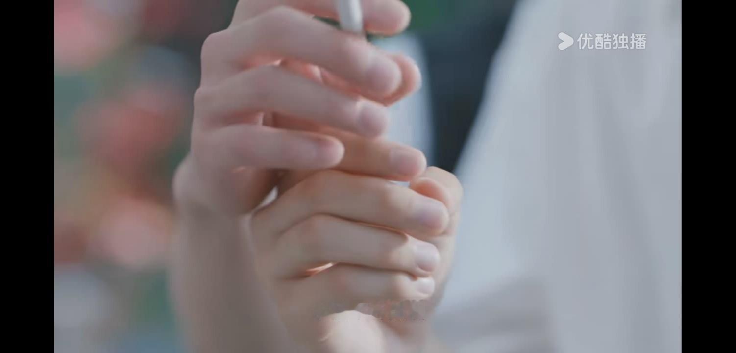 好看好看[坏笑] 