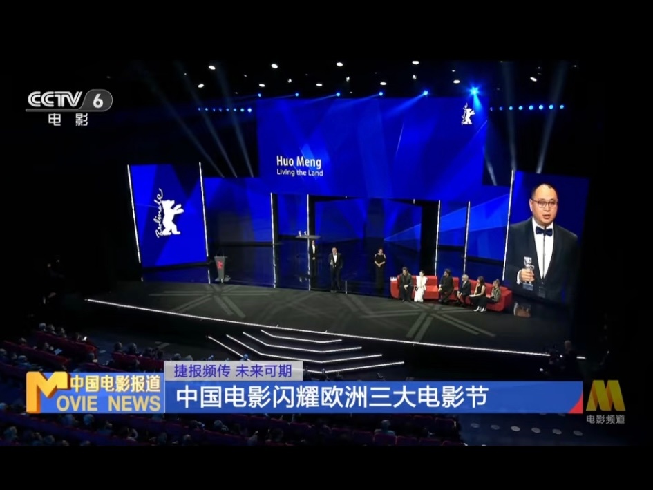恭喜冰冰，回归主流镜头。​​​