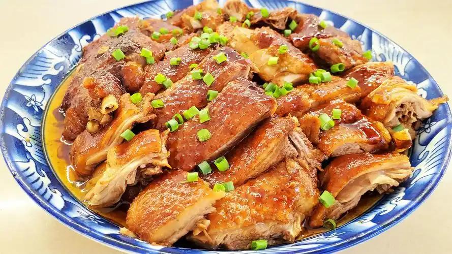 天气炎热，多吃鸭肉，温和滋补，腿脚有劲精神好，比羊牛肉还补！

听说了吗？这大热
