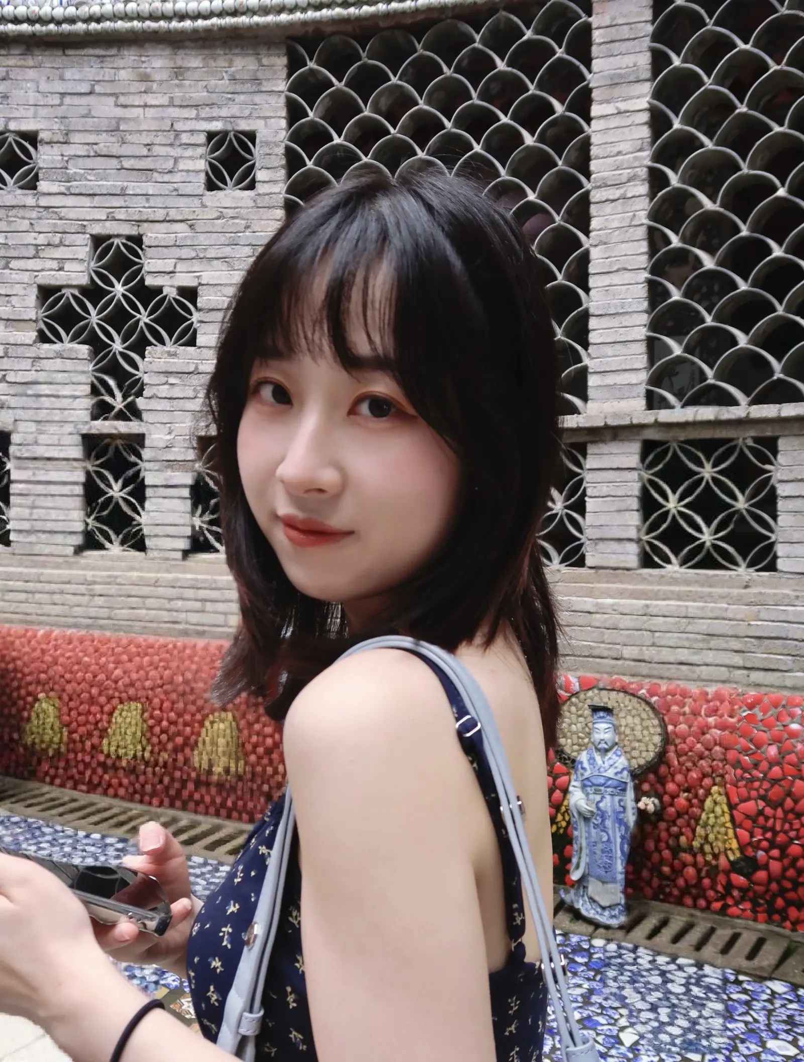 迟来一年的景德镇碎片，想念那个潮湿的雨季。