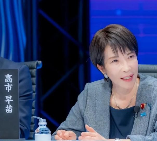 高市早苗求见中方失败，她终于意识到自己没办法一直躲在幕后，于是她选择十分罕见地对