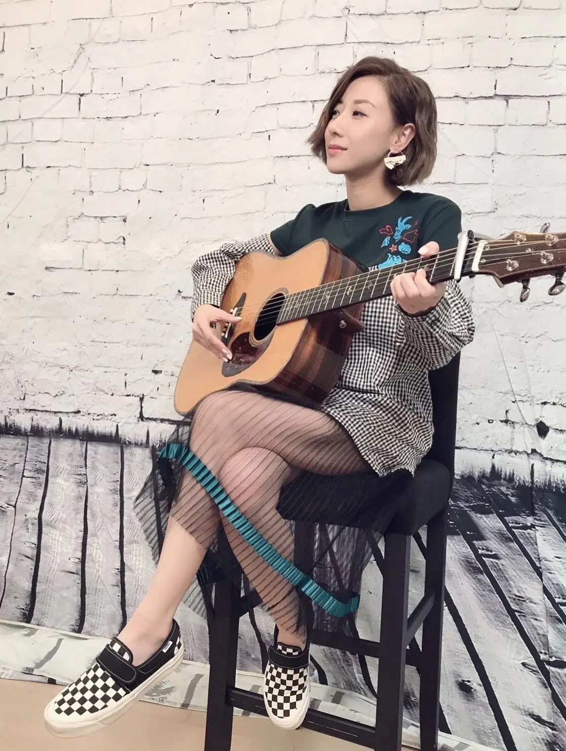 泳儿。