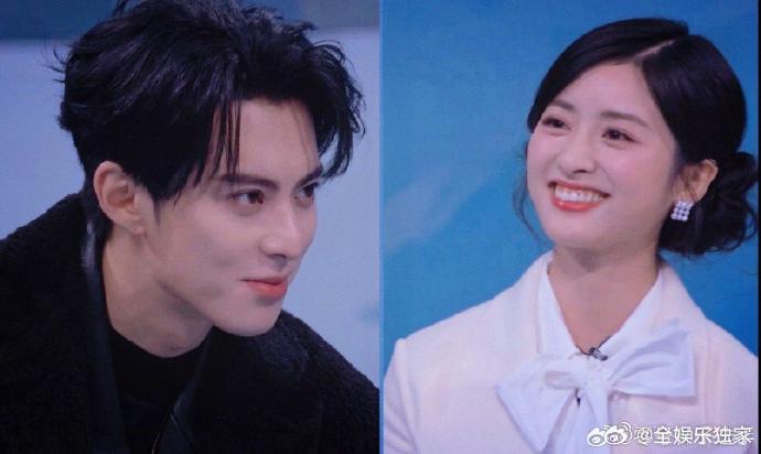 王鹤棣沈月现实版尼克朱迪 沈月软萌笑起来甜度爆表，王鹤棣站在身旁歪嘴宠笑，身高差