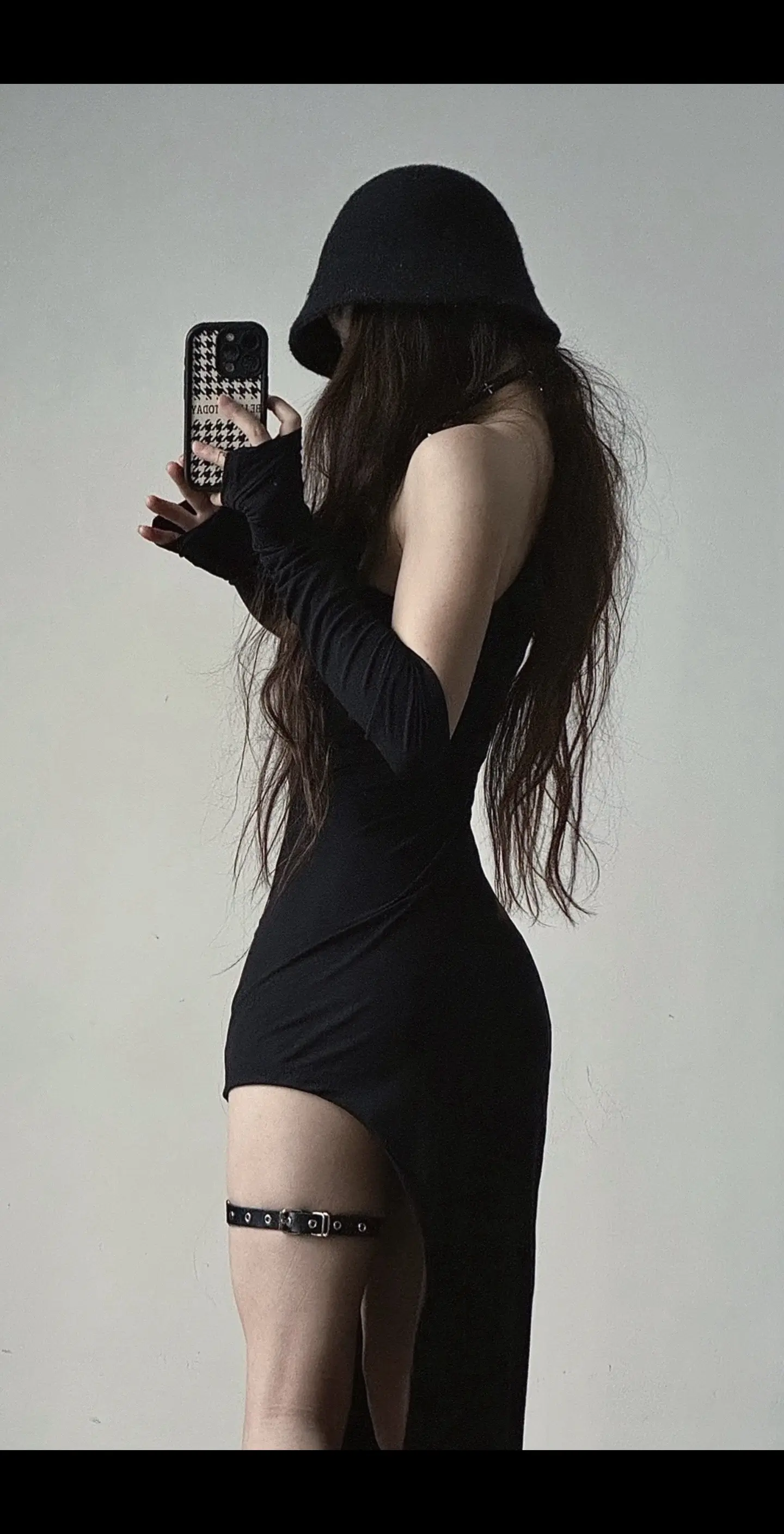 怎么才叫漂亮  要多有趣才算有趣
要多努力才足够优秀