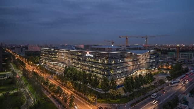 借250万建厂 跨界造车遭全网看衰 王传福凭自研碾压全球新能源市场